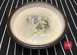 鲫鱼薏米白萝卜葱汤 的做法图解20