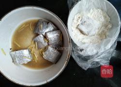 椒盐带鱼的做法图解3