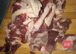 红烧牛肉土豆块的做法图解1