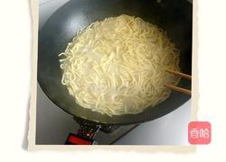 鸡丝黑椒牛肉意面的做法图解2