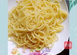 鸡丝黑椒牛肉意面的做法图解3