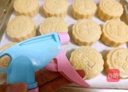 广式月饼（100克莲蓉蛋黄馅）的做法图解29