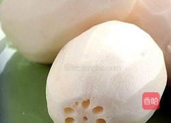 炝炒莲藕丝的做法图解1