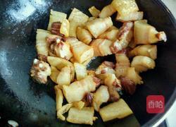 肥而不腻的竹笋烧肉的做法图解8
