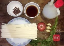 油泼面（改良版）的做法图解1