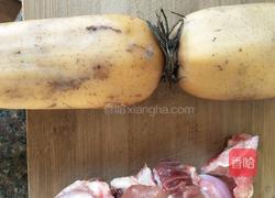 莲藕大骨汤的做法图解1