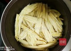 精炖腐竹排骨汤的做法图解3