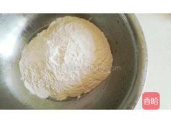 烫面葱油饼的做法图解1