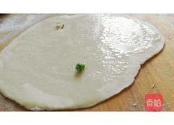 烫面葱油饼的做法图解6