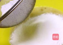 辅食美食分享：香蕉马芬蛋糕的做法图解5