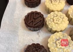 广式蛋黄月饼的做法图解7