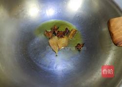 西红柿炖牛腩的做法图解3