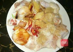 土豆焖鸡腿的做法图解1