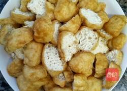 油豆腐炒肉的做法图解2