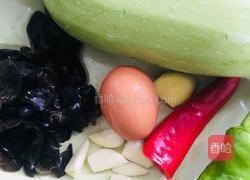 炒西葫芦的做法图解2