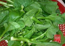 蒜蓉炒菜心的做法图解1