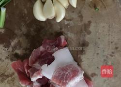 老咸菜炒鲜松蘑的做法图解5