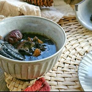 熟地黑豆乌鸡汤