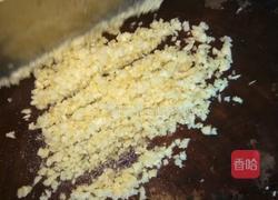 蒜蓉青椒烤毛蟹的做法图解2