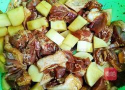 萝卜炖鸭肉的做法图解4