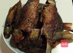茄汁鲫鱼的做法图解3