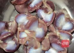 芹菜炒鸡肾的做法图解2