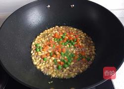 黄豆芽炒肉的做法图解8