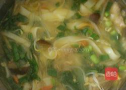 鸡腿菌菇砂锅面的做法图解8