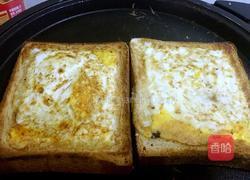 鸡蛋火腿烤面包片的做法图解6