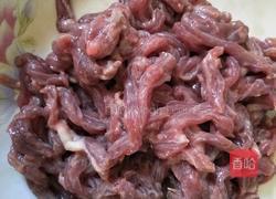 韭菜花炒牛肉的做法图解5
