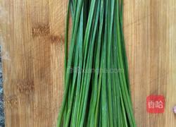 韭菜花炒牛肉的做法图解3