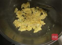 黄瓜火腿蛋炒饭的做法图解2