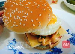煎蛋汉堡的做法图解9