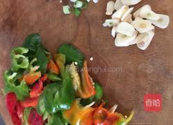 青椒溜肉片的做法图解3