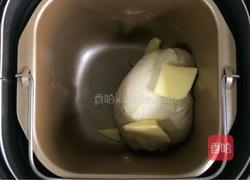 玉米香肠面包的做法图解2