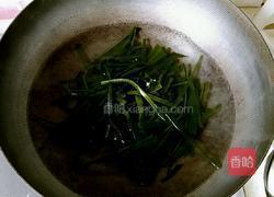 炝拌海带丝的做法图解2