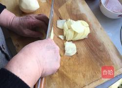 柿子椒土豆炒肉片的做法图解2