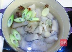 白萝卜炖猪蹄的做法图解4