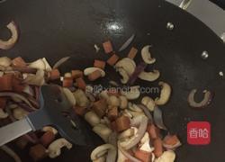 奶油蘑菇意面的做法图解4