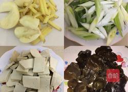木耳大葱煎豆腐的做法图解1
