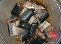 红烧秋刀鱼的做法图解2