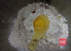 紫薯面 虾籽蛋面的做法图解2