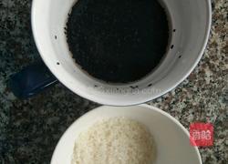 黑芝麻米糊的做法图解1