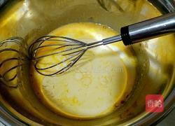 喷花可可戚风蛋糕的做法图解4