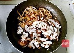 香菇肉丝面的做法图解7