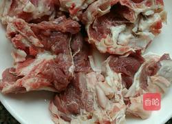 羊肉煲的做法图解1
