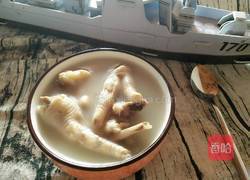 花生黄豆鸡爪汤的做法图解10