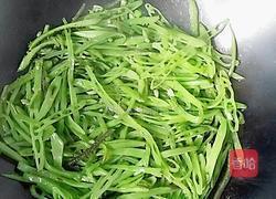 韭菜炒扁豆丝的做法图解3