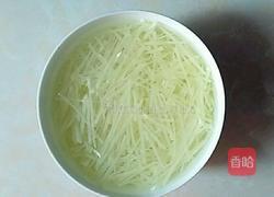 土豆炒肉丝的做法图解2