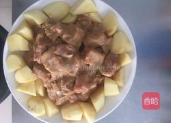 土豆蒸排骨的做法图解3